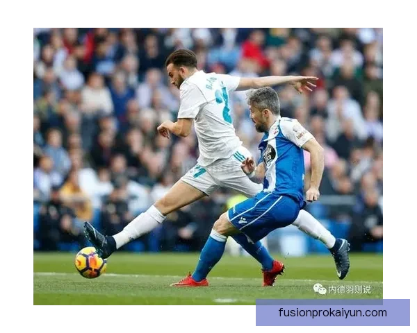 莱万多夫斯基拦截抢断数据亮眼，防守贡献持续提升